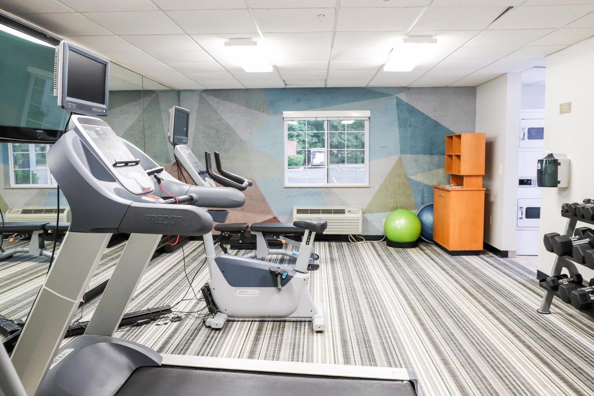 Candlewood Suites Richmond Airport By Ihg Sandston Eksteriør bilde